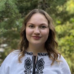 Сентіщева Юлія